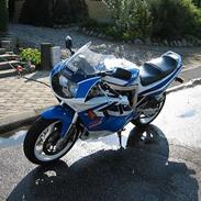 Suzuki GSXR 750