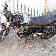Yamaha xj 550