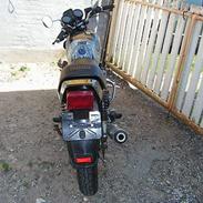 Yamaha xj 550