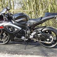 Suzuki GSXR 750 K7