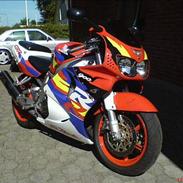 Honda cbr 900 fireblade solgt