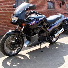 Kawasaki GPZ 500 S