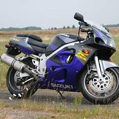 Suzuki gsxr 600 srad