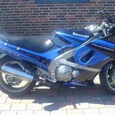 Kawasaki ZZR 600 *SOLGT*