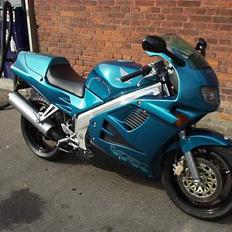 Honda VFR 750 (SOLGT)