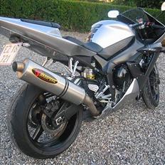 Yamaha YZF-R1