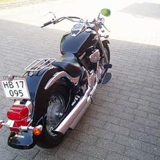 Suzuki C 800 Intruder