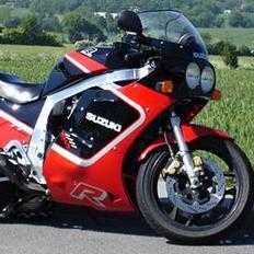 Suzuki GSX-R 1100 R