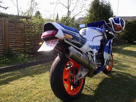 Suzuki Gsx-R 750 (SOLGT) billede 2