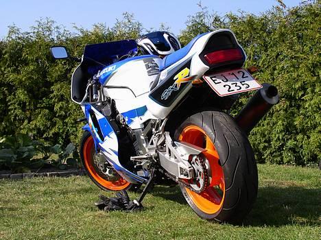 Suzuki Gsx-R 750 (SOLGT) - Nyt bagdæk billede 3