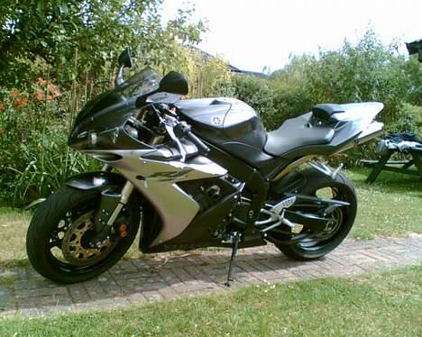 Yamaha R1 - ja var den  billede 1