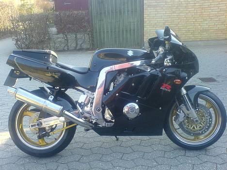 Suzuki GSXR 400 R SOLGT*SOLGT - hjemme igen efter vinteren billede 8
