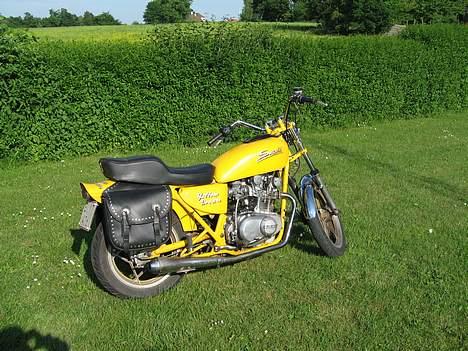 Suzuki GS 400 billede 2