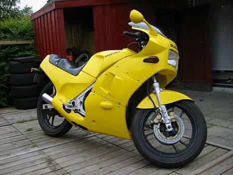 Suzuki RG 250 Gamma ( Solgt ) - Suzuki 250 gamma billede 1