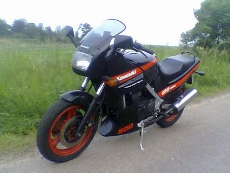 Kawasaki gpz 500S Solgt ! billede 1