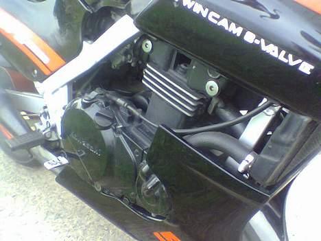 Kawasaki gpz 500S Solgt ! billede 7