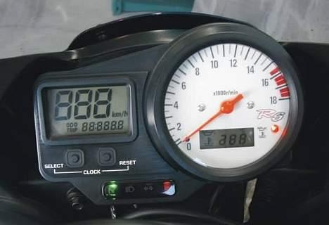 Yamaha R6 billede 5