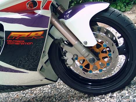 Yamaha FZR 600R *Solgt* billede 4