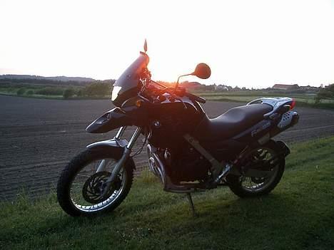 BMW F 650 GS [SOLGT] billede 9