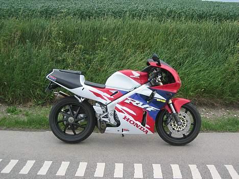 Honda RVF400R NC35 - monosvinger...  billede 6