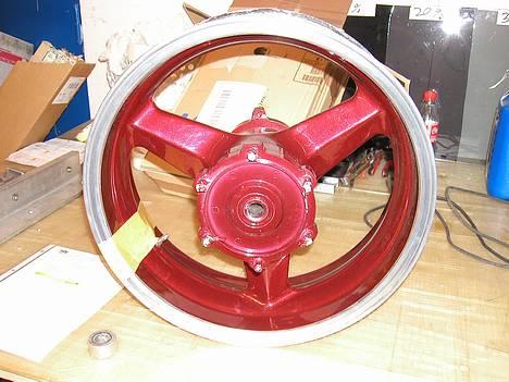 Yamaha FZR 1000 Streetfighter - 6X17 PVM baghjul , det skulle der være plads til i YZF svingeren billede 7