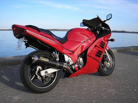 Suzuki RF 600R *Solgt* billede 5