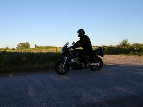 Suzuki GSF 600N [SOLGT] - Ude og køre en sen eftermiddag et sted i Nørresundby billede 10