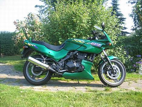 Kawasaki GPZ 500 *SOLGT* billede 4