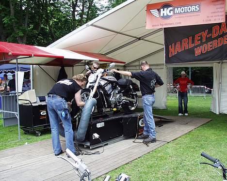 Harley Davidson VRSCR Street Rod - Da bike on da Dyno :-) billede 8