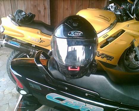 Honda cbr 1000f  *solgt* - nolan x-lite 901 kanon hjelm... billede 6