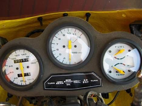 Suzuki RG 250 Gamma ( Solgt ) billede 7