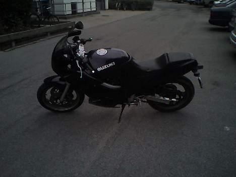 Suzuki GSX-R 250 *SOLGT* billede 2