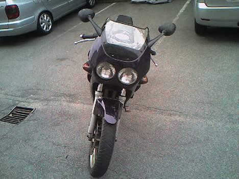 Suzuki GSX-R 250 *SOLGT* billede 4