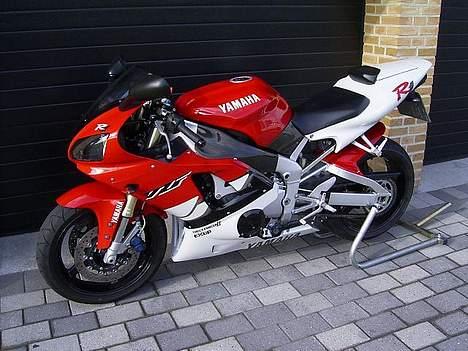 Yamaha Yzf R1 billede 1