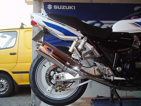 Suzuki gsx 1400 billede 12