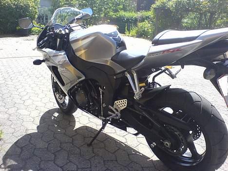 Honda CBR 1000 RR Fireblade billede 3