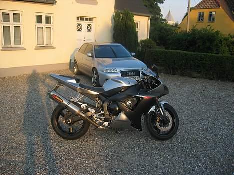 Yamaha YZF-R1 billede 7