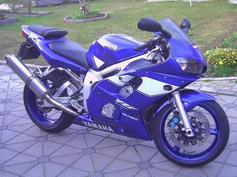 Yamaha YZF R6 billede 1