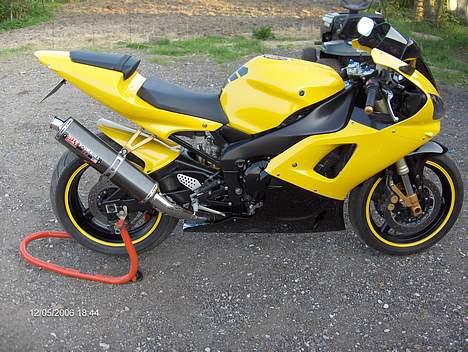 Yamaha yzf R1 - "Faceliftet" i 2006. har selv lavet alt, + lak. 100% ok. billede 10