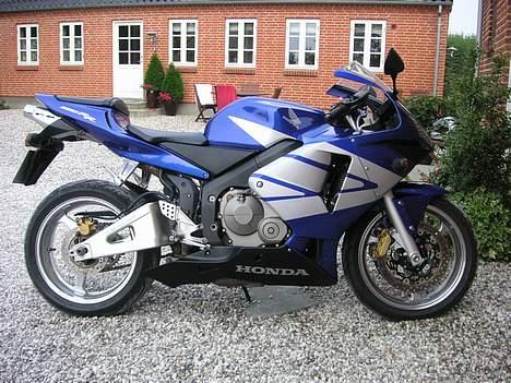 Honda CBR 600 RR billede 2