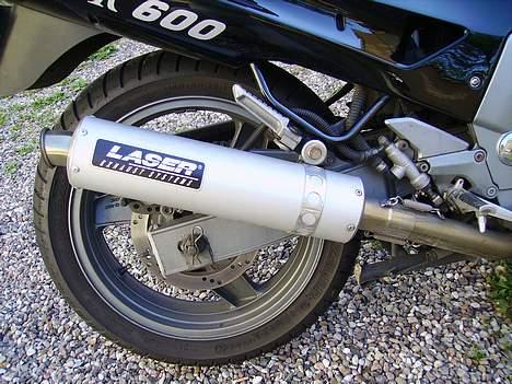 Kawasaki ZZR 600 billede 6