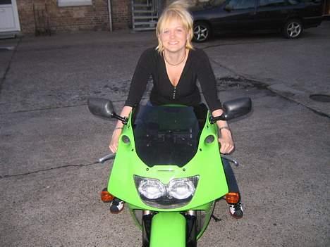 Kawasaki zxr 400 (solgt) billede 1