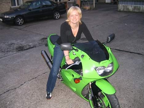 Kawasaki zxr 400 (solgt) billede 2