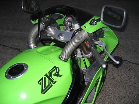 Kawasaki zxr 400 (solgt) billede 8
