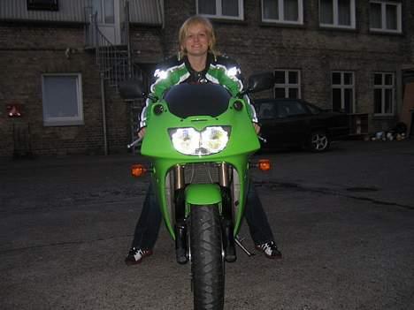 Kawasaki zxr 400 (solgt) billede 11