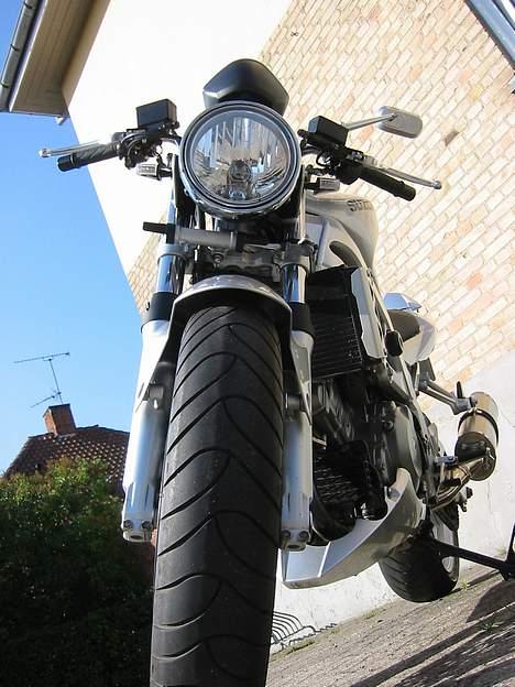 Suzuki SV 1000 N - Lidt retro billede 3