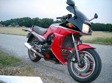 Kawasaki GPz750R billede 11