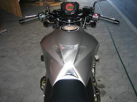 Kawasaki Z750 - Kawasaki tank pad billede 9