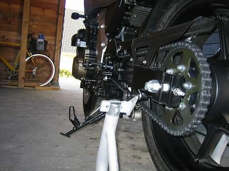 Kawasaki Z750 - Nyrenset og velsmurt kæde. billede 13