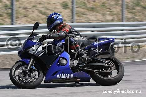 Yamaha YZF R6 billede 15